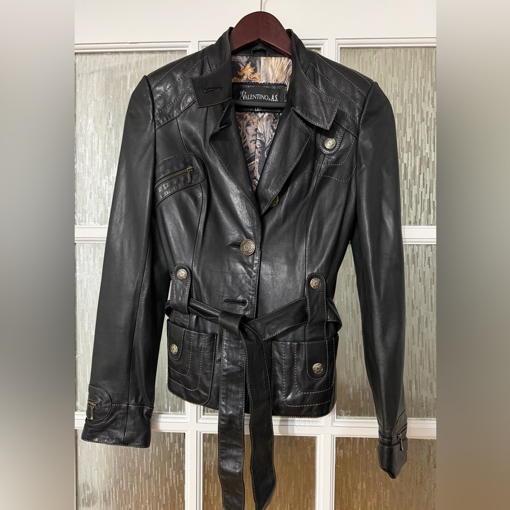 Vintage Valentino A.S.  Elegant Black Leather Jacket 100% Leather - Picture 2 of 5